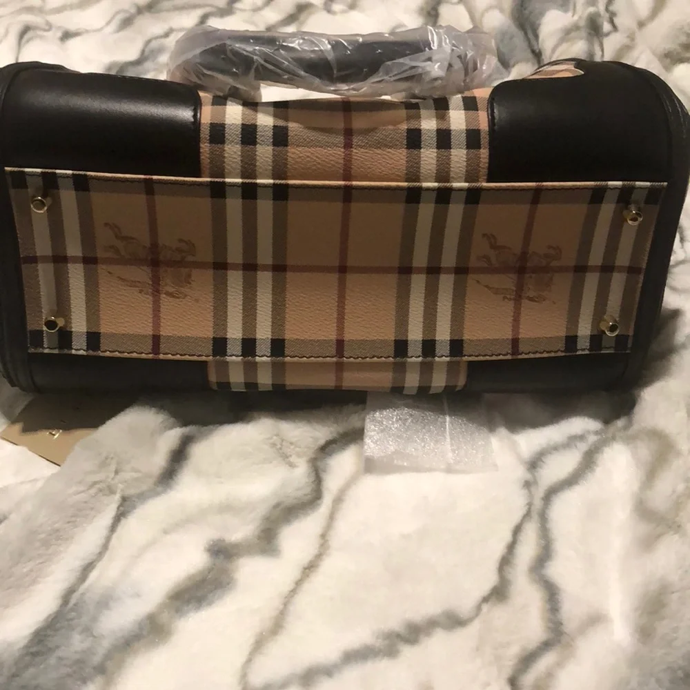 💙AUTHENTIC BURBERRY HAYMARKET GLADSTONE PURSE💙 - Picture 4 of 5